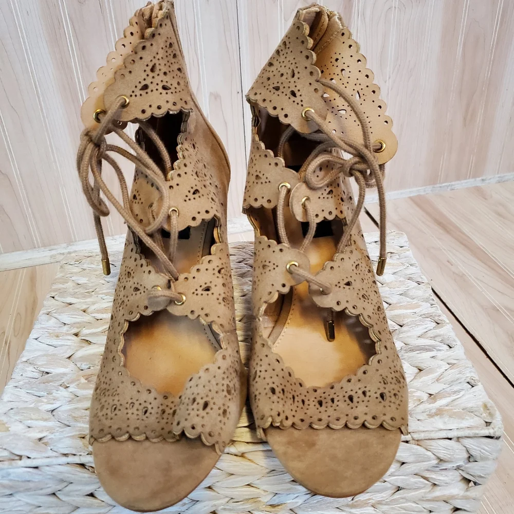 David Aaron Boho Tan Espadrilles Gladiator Chunky Heel Sandal Feminine Size 10